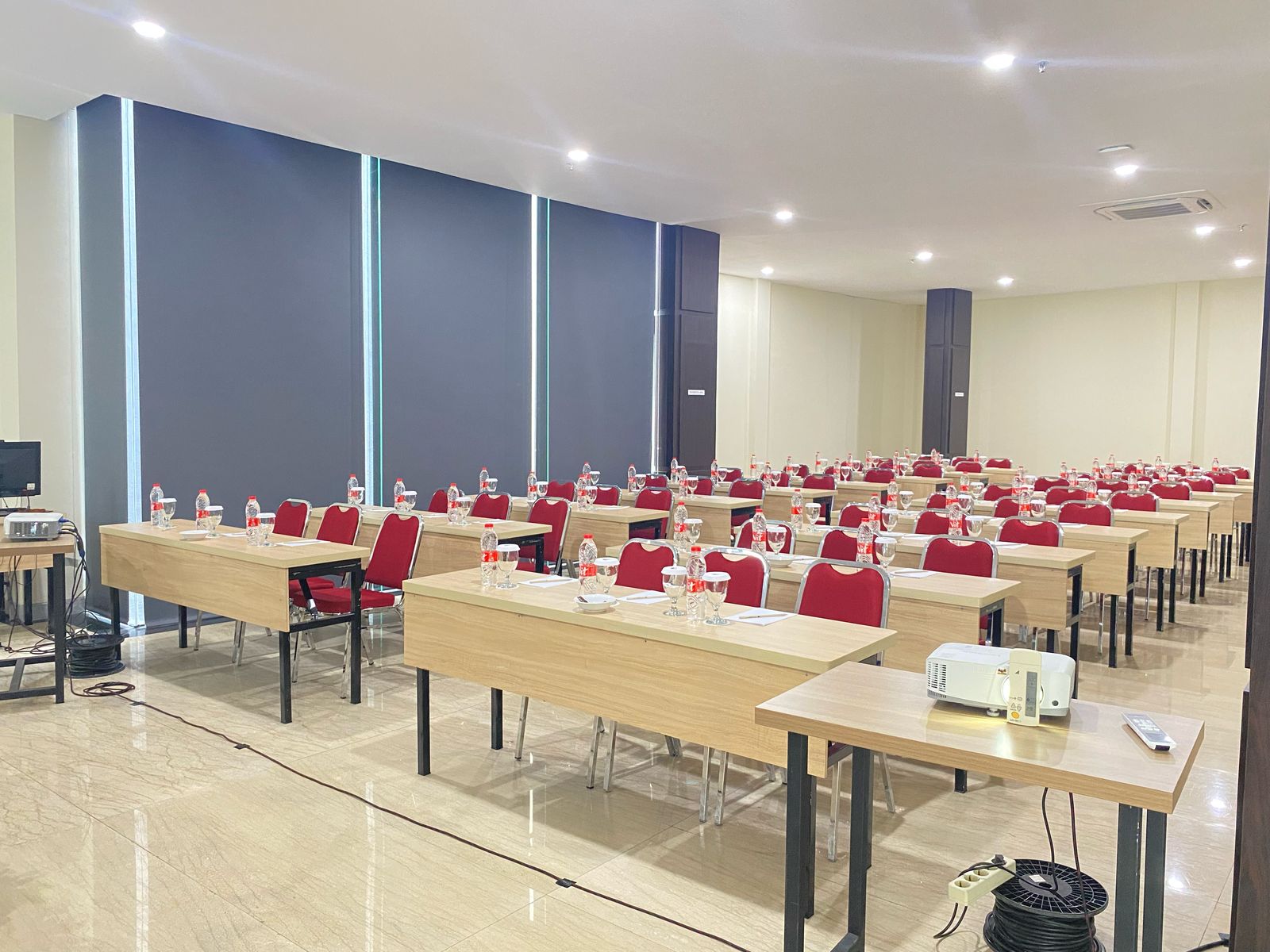 Ruang Meeting Abhinaya